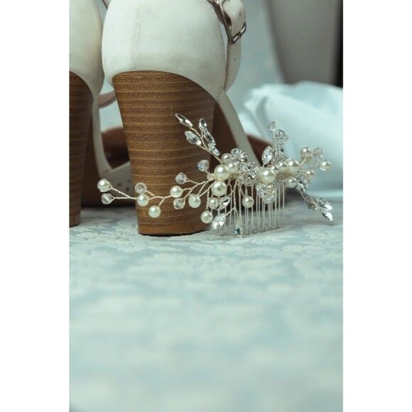 Bridal Hair Accessories – Elegant & Versatile Pieces for Your Wedding Day Look - Picture 2 of 3